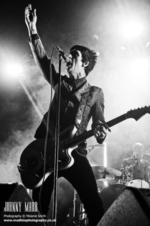 Weller and Marr framed by Handsfree